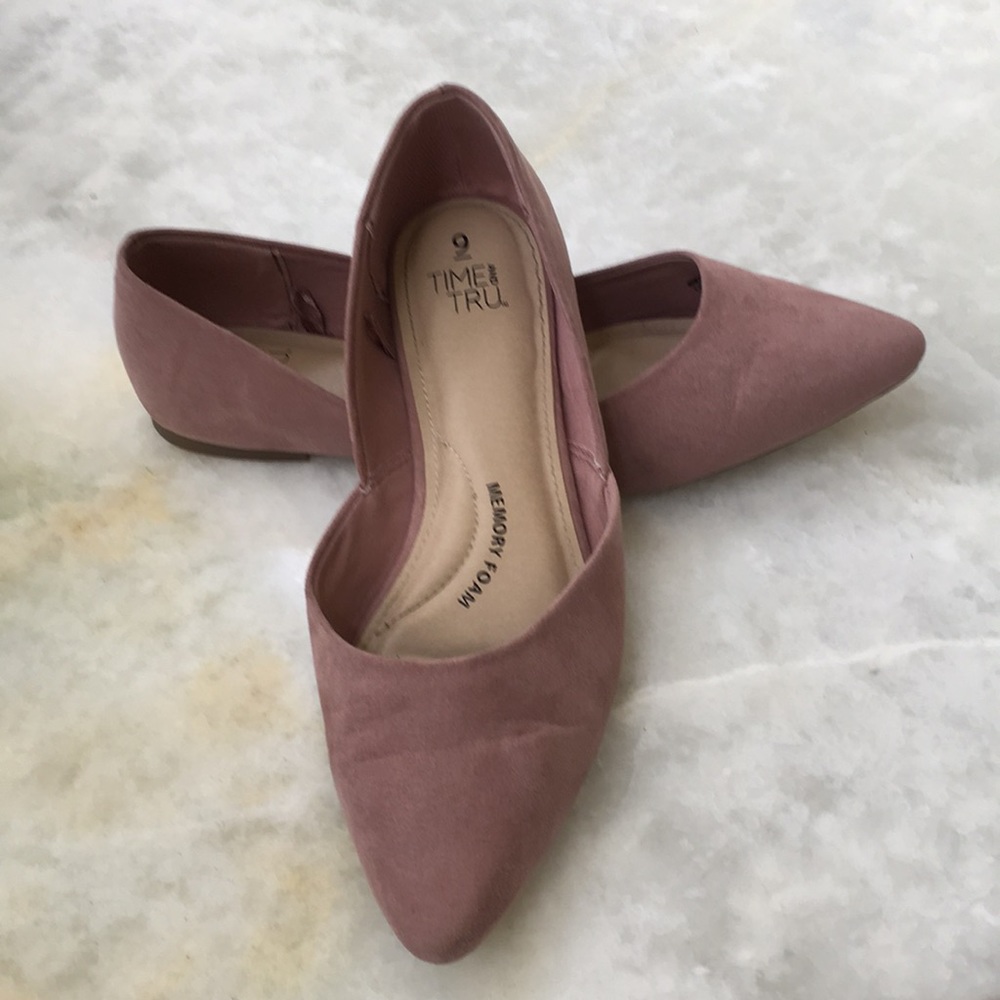 Pink Suede finish flats, 9